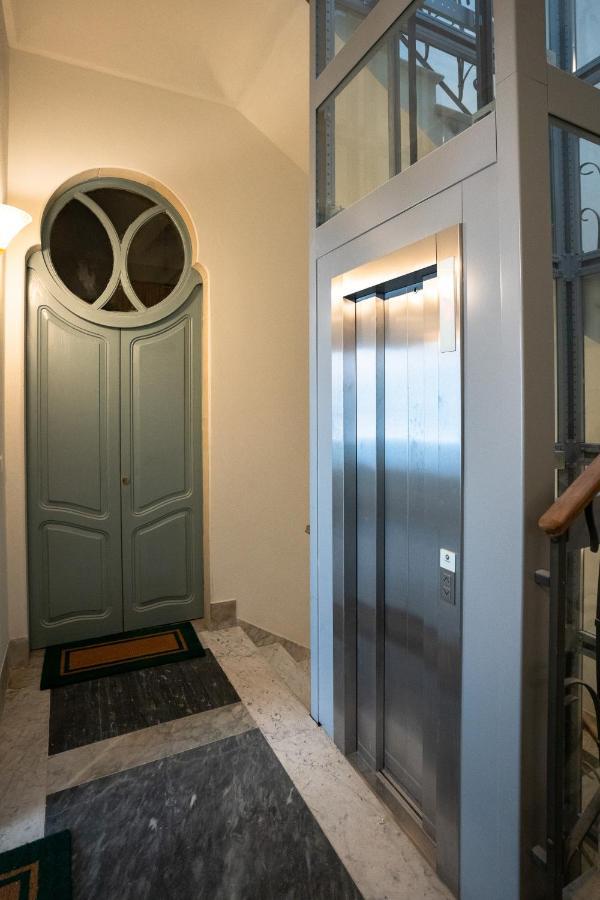 Capo 10 Liberty Apartments Szirakúza Kültér fotó