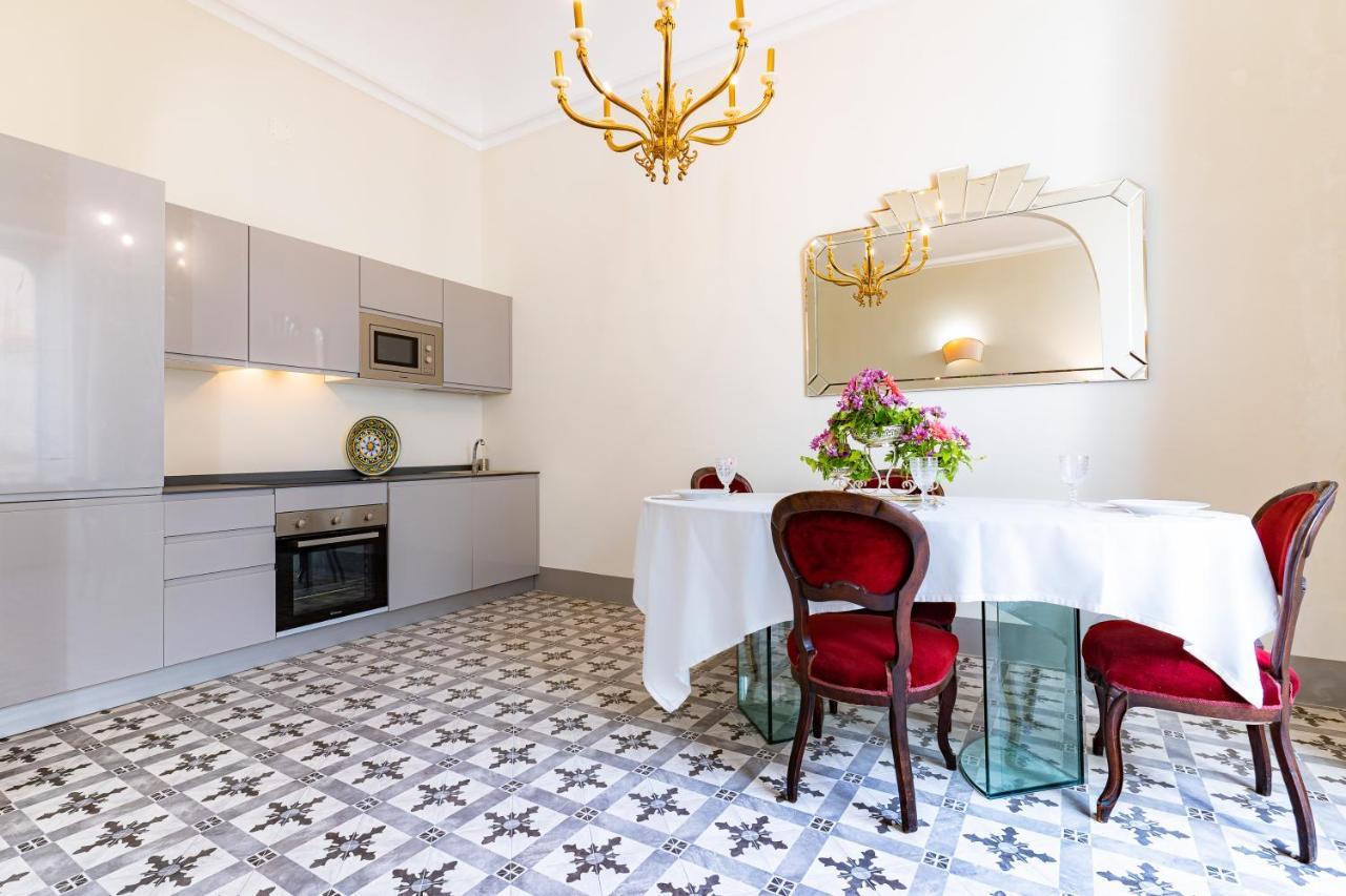 Capo 10 Liberty Apartments Szirakúza Kültér fotó